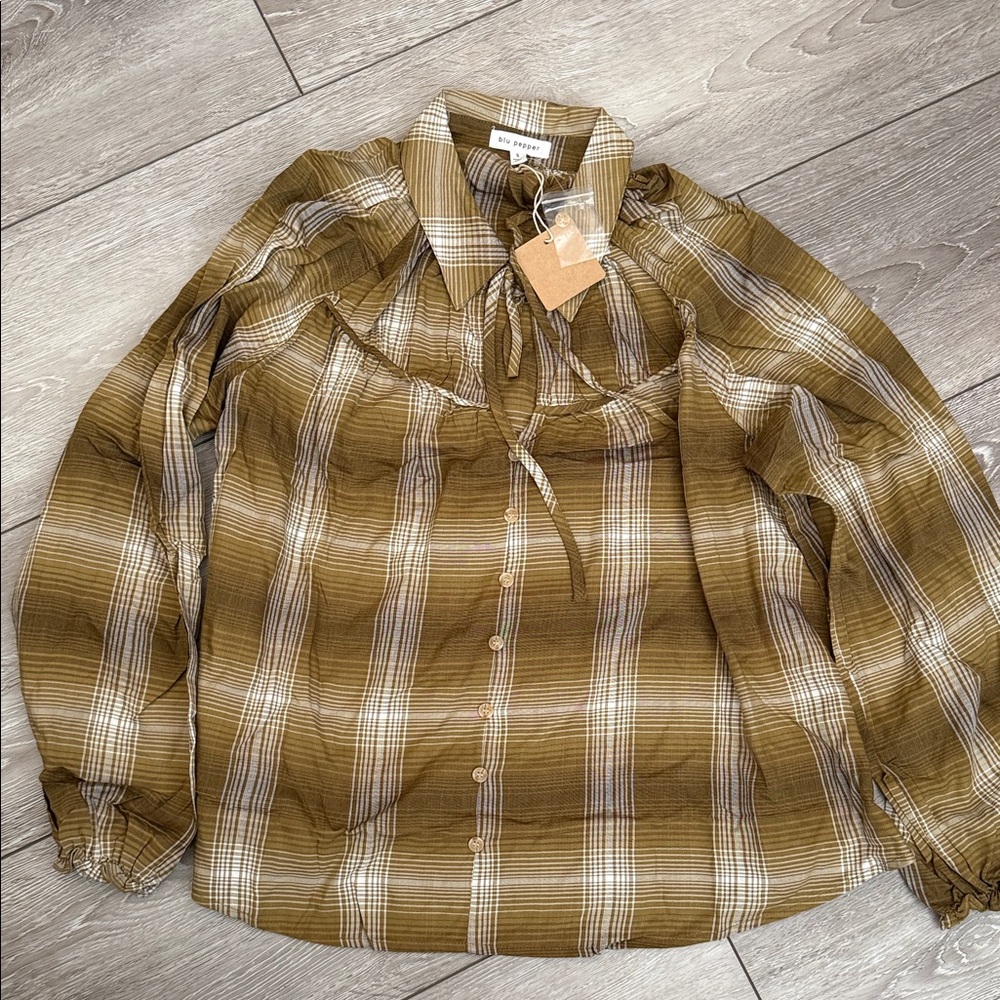 Blu pepper Plaid Button-Up Blouse new
